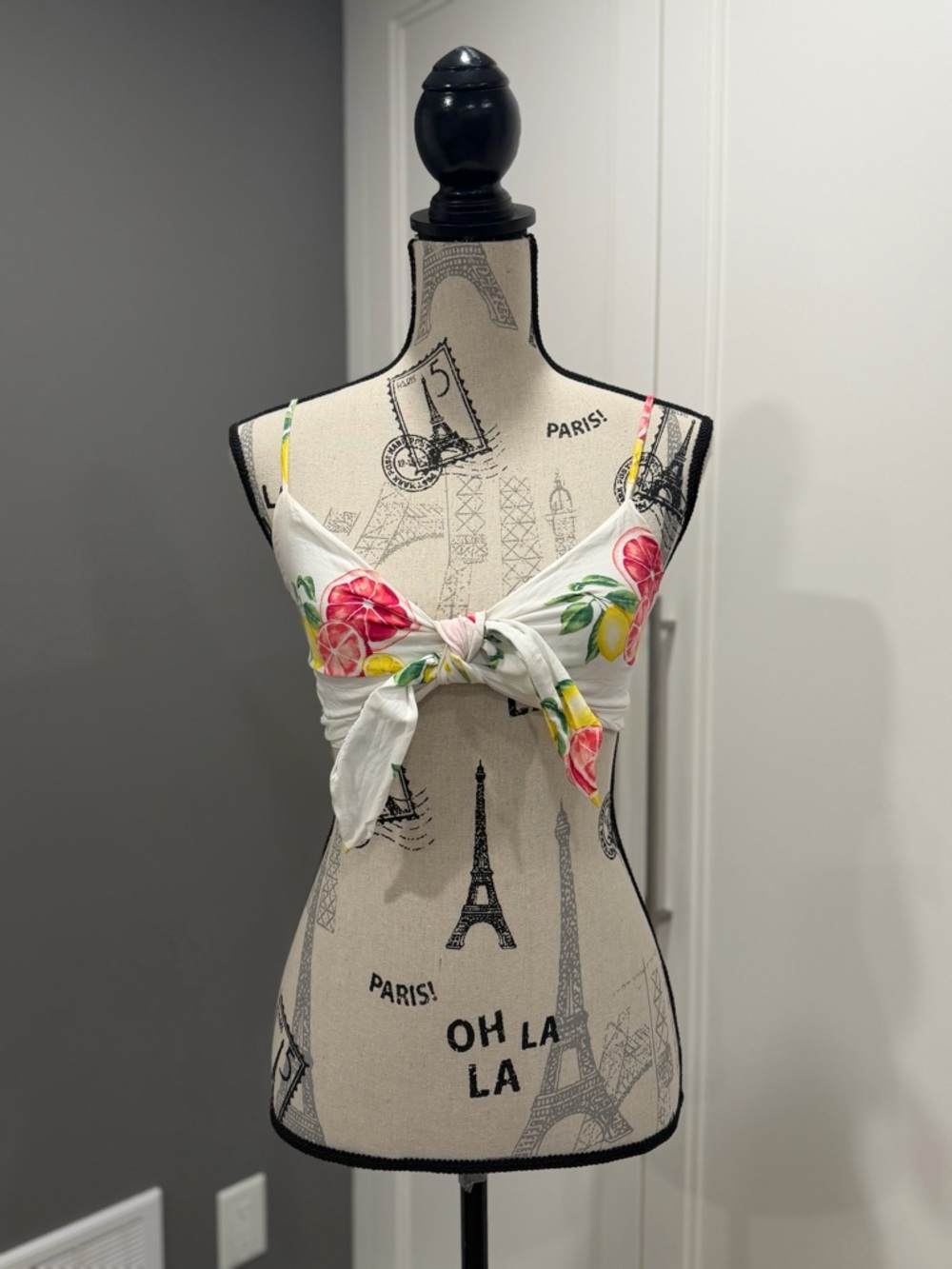 Forever 21 White Floral Cropped/Bra Top with Tie Detail